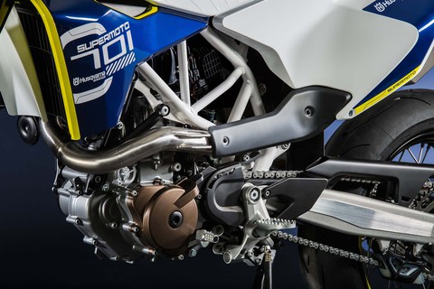 2015-Husqvarna-701-supermoto-01[1].jpg